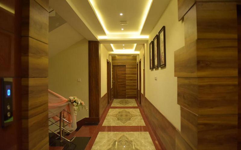 Hotel Royal City Siliguri Bagian luar foto