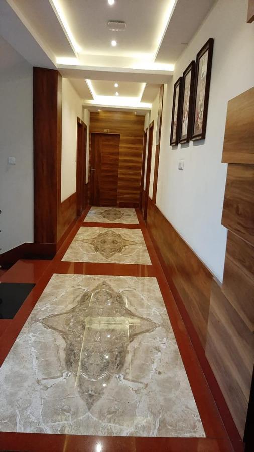Hotel Royal City Siliguri Bagian luar foto