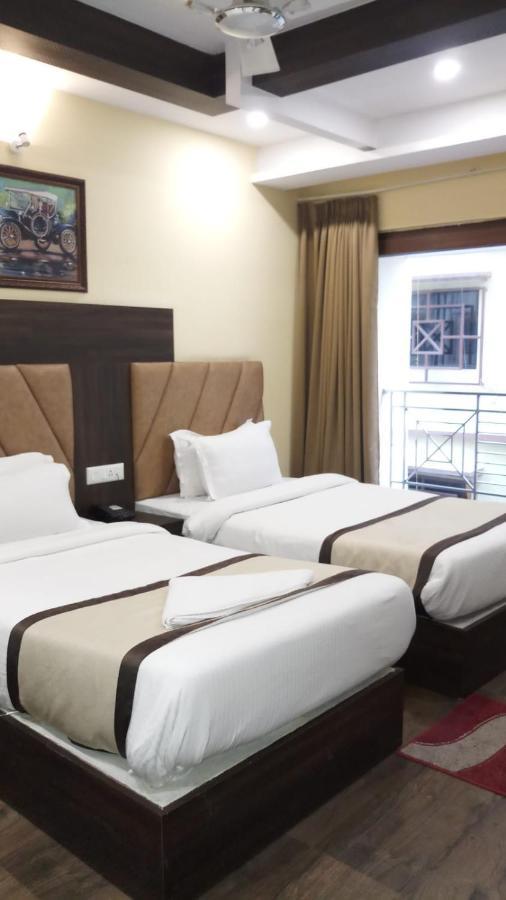 Hotel Royal City Siliguri Bagian luar foto